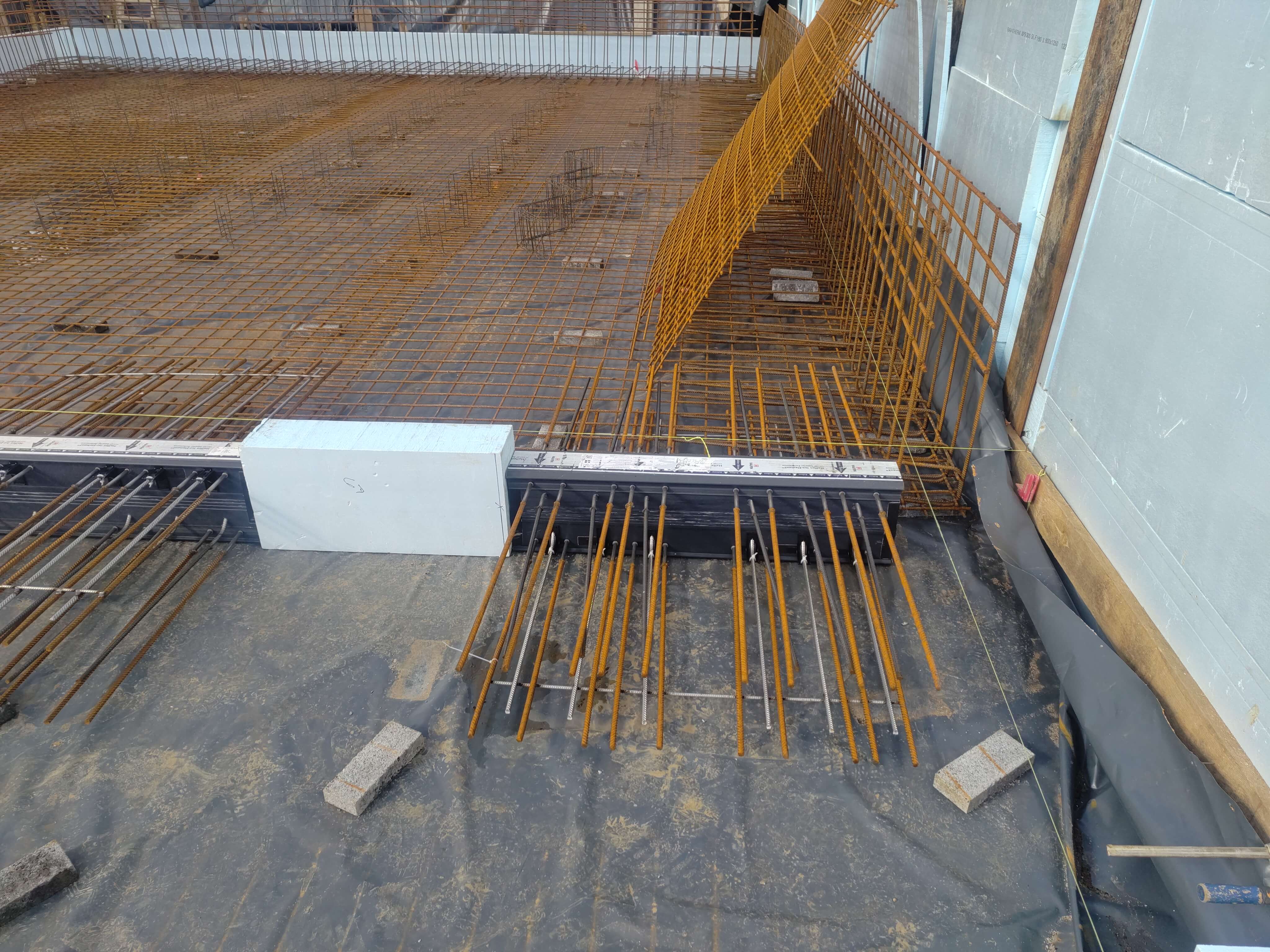 bouwwerkzaamheid betonnen kelder