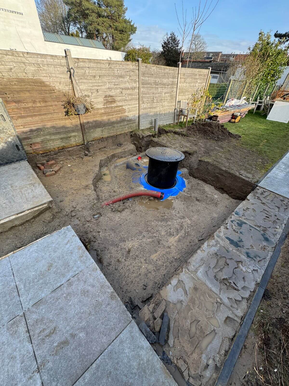 afwerking tegelzetten terras aan bijbouw