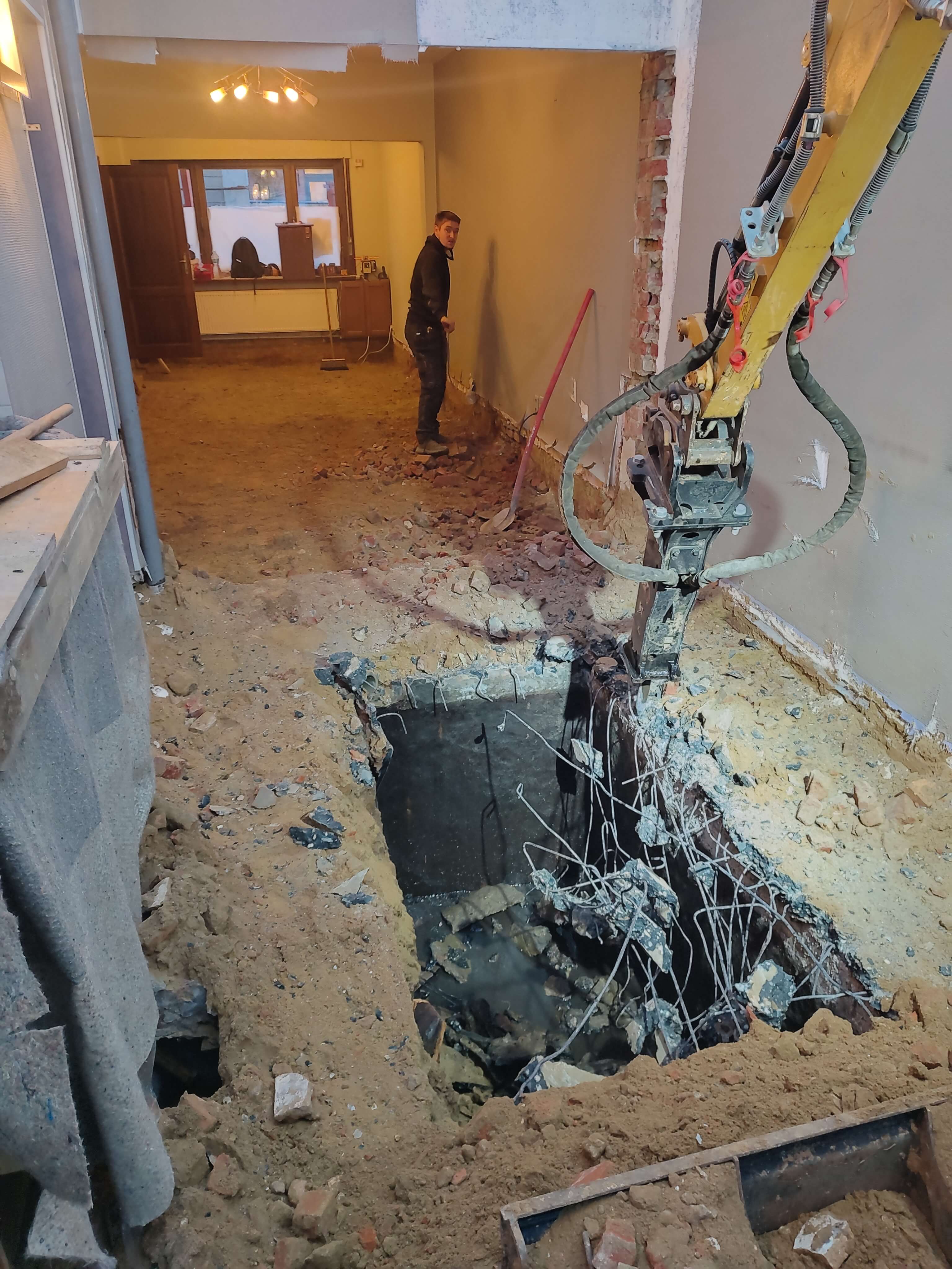 graafwerken bijbouw verbouwing aan rijwoning